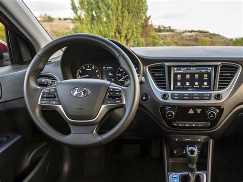 2022 Hyundai Accent Interior & Exterior Photos & Video - CarsDirect