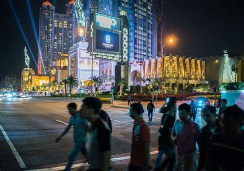 Macau Gambling Industry Faces Challenges on Multiple Fronts - The New ...