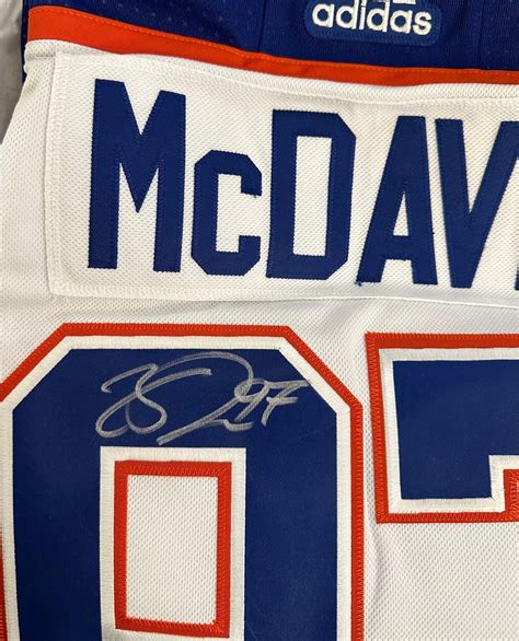 Connor McDavid Signed Edmonton Oilers Jersey (white away) - The ...