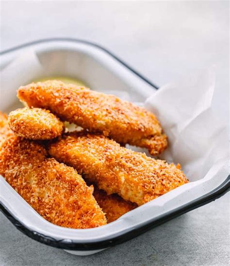 Crispy Oven Baked Chicken Strips | Baked chicken tenders healthy ...