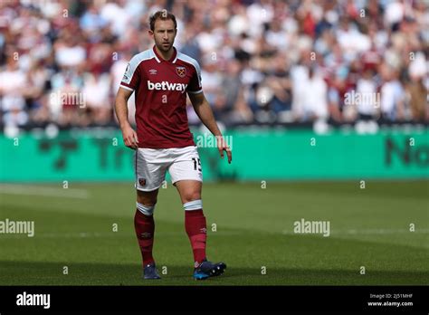 Craig dawson west ham 2022 hi-res stock photography and images - Alamy