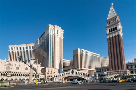 Las Vegas Sands Leaving The Strip With Sale of Venetian Hotel, Expo Center