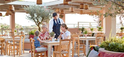 Tavernaki Greek Restaurant | Grecotel Olympia Oasis Resort