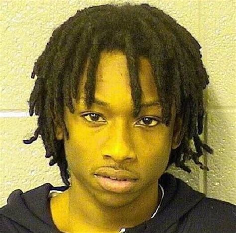 Chiraq on Instagram: “Troy (Oblock)🕊” | Mug shots, Kankan, Rapper style