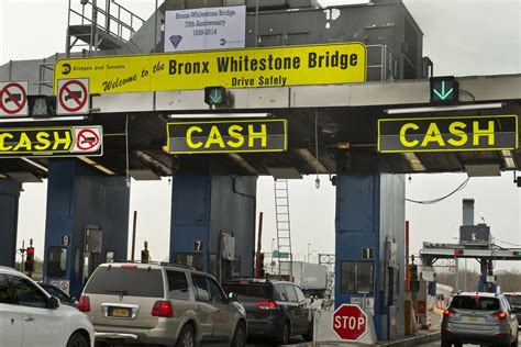 Toll Plaza Design at Throgs Neck Bridge and Whitestone Bridge ...