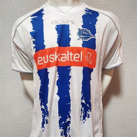 Deportivo Alavés 2012-13 Home Kit