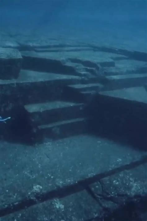 Japan's ancient underwater 'pyramid' remains one of the world’s great ...