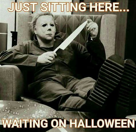 31 Spooky Halloween Memes to Get The Season Started | Halloween memes, Funny horror, Funny ...