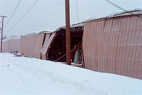 As snow piles up, concern grows about roof collapses - CSMonitor.com