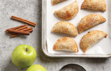 Easy Homemade Apple Empanadas Recipe 2024 - AtOnce