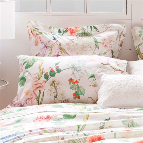 Pin by Michael SU on zarahome | Bed, Floral bedding, Zara home