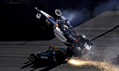 Dan Wheldon dead: I knew they'd crash, says crash photographer | Daily Mail Online