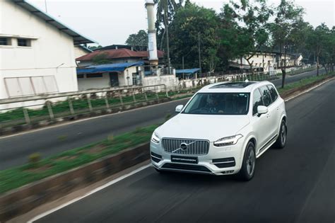 VOLVO XC90 INSCRIPTION - Motor Wagon