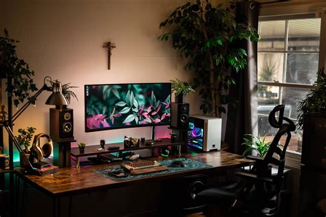 Gaming Computer Desk Setup