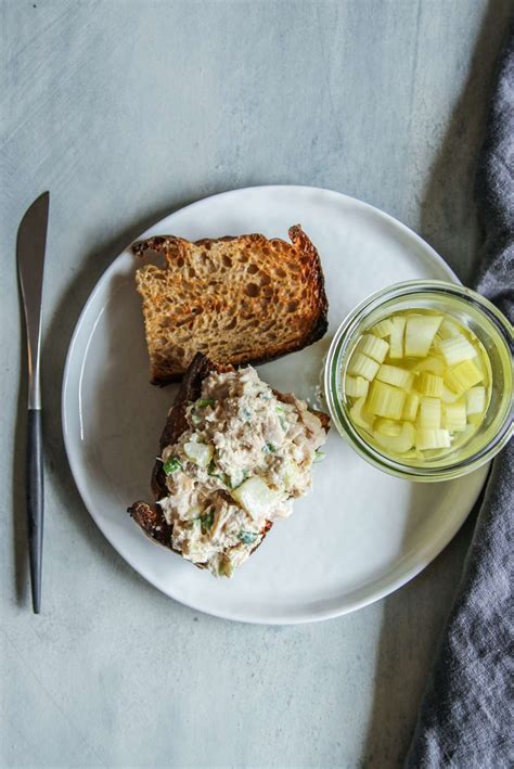 Quick pickled celery tuna salad recipe - Sweetphi