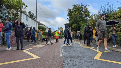 Petition · Reinstate the crossing patrols for Howwood Primary School - United Kingdom · Change.org