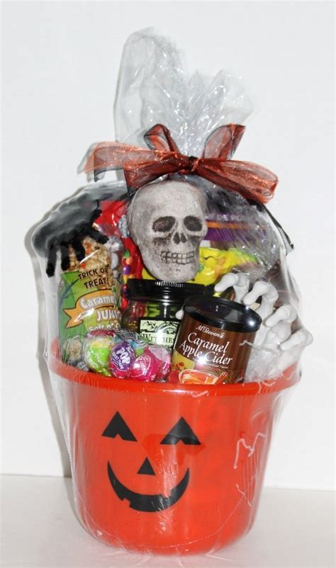 Spooky Halloween Basket for a College Student - Bravo Baskets | Halloween baskets, Halloween ...