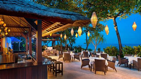 21 Beachfront restaurants in Bali where you can dine with stunning ...