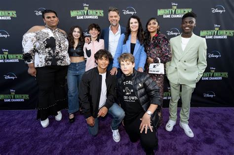 Photos/Video: Stars of "The Mighty Ducks: Game Changers" Attend Season ...