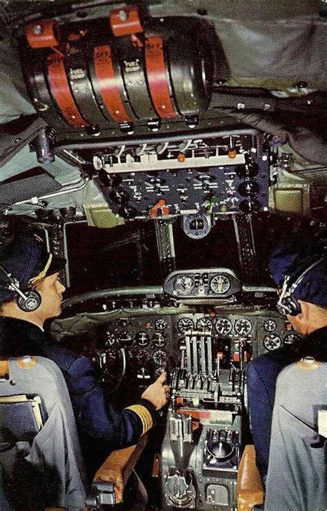 Lockheed Super Constellation L-1049 Cockpit | Airline - Cockpit Stuff | Pinterest ...