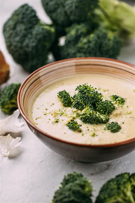 30-Minute Cream of Broccoli Soup (Dairy & Gluten-Free) Recipe | VEEG