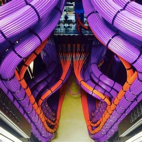 This is oddly satisfying #CableManagement #Amazing Public Network, It Network, Network Rack ...