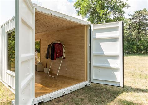 3 Amazing Retail Stores Build Out Of Reclaimed Shipping Containers