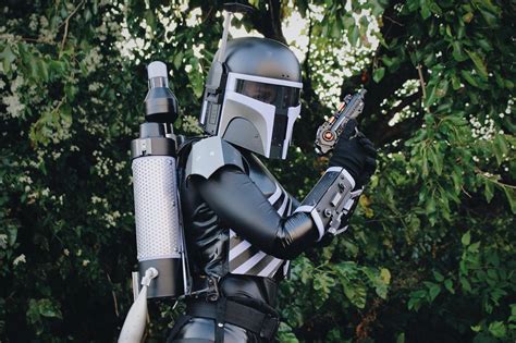 [Self] Mandalorian Cosplay - Star Wars by LueLueCosplays : r/Mandalorian