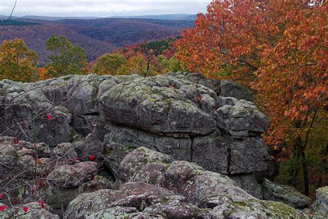 Buzzards Roost Hiking Trail - Lost In The Ozarks