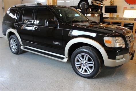 2006 Ford Explorer Eddie Bauer - Biscayne Auto Sales | Pre-owned Dealership | Ontario, NY