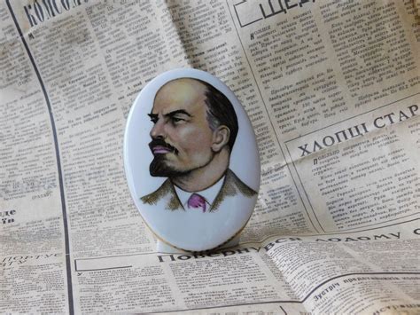 Plaque Vladimir Lenin Porcelain Figurine Soviet Agitation - Etsy