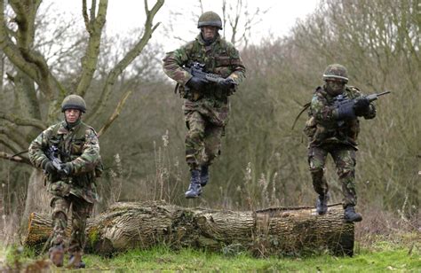 British Army bans shouting and punishment push-ups