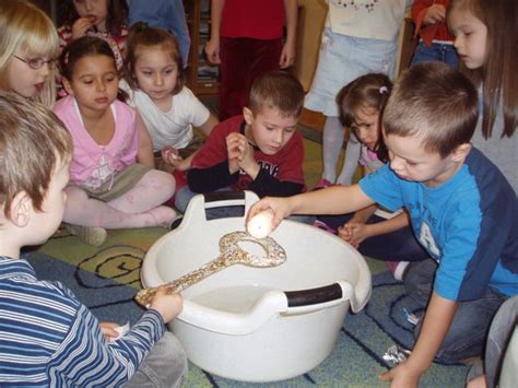 Let's Help Students Learn via Traditional Games: Customs and traditions in Poland -part 3. St ...