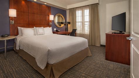 Dulles Airport Hotels | Residence Inn Dulles Airport at Dulles 28 Centre