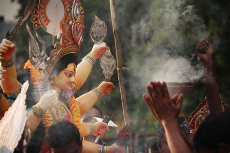 2018 Durga Puja Festival in India: Essential Guide