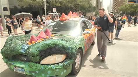 2023 Houston Art Car Parade draws thousands to downtown Houston - ABC13 Houston