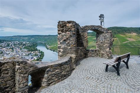 Bernkastel-Kues 01 Foto & Bild | sommer, burg, motive Bilder auf fotocommunity