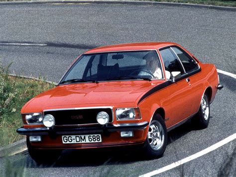 Opel Commodore B Coupe 2.8 GS/E (160 Hp)