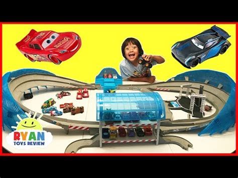 Disney Cars 3 Movie Toys Biggest Race Track Ultimate Florida Speedway ...