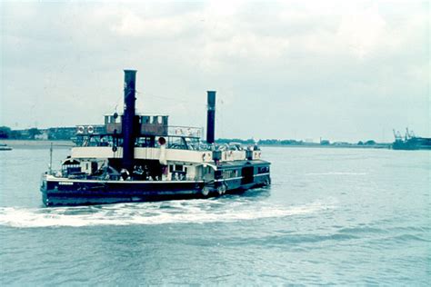 Woolwich Free Ferry, The Paddle Steamers