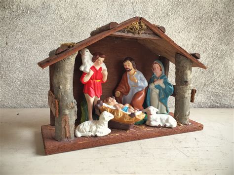 Vintage Nativity Set with Manger or Stable, Nativity Scene Christmas Decoration