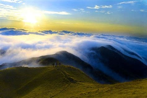 Mount Pulag Summit Sunrise | Places to visit, Philippines travel ...