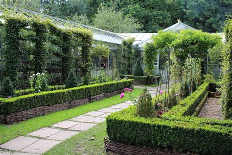 West Green House Garden {National Trust} - What the Redhead said