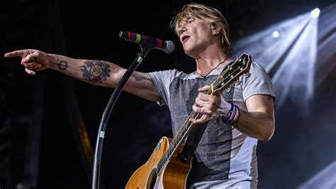 John Rzeznik of Goo Goo Dolls on the story behind ‘Iris’