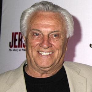 Tommy DeVito (Guitarist) - Trivia, Family, Bio | Famous Birthdays