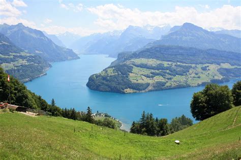 Beautiful Lakes to Visit in Switzerland | Holidays to Switzerland