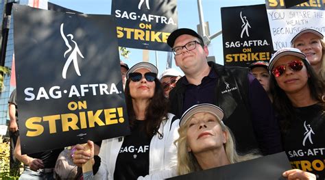 SAG strike puts its brash Jewish president, Fran Drescher, squarely in the spotlight - Jewish ...