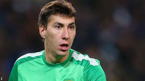 Costel Pantilimon: Sunderland sign ex-Man City keeper - BBC Sport