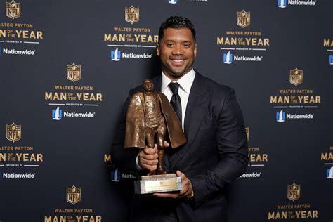 Russell Wilson named NFL Man of the Year | Classic Rock 92.9 KISM