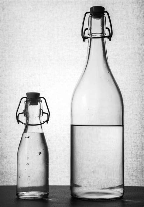 4 Benefits of Drinking Water in Glass Bottles Instead of Plastic